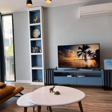 Costal Crown - Luxury 2br Seafront Apartment