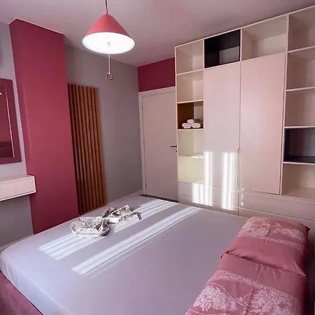 Costal Crown - Luxury 2br Seafront Golem (Tirana)