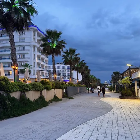 Costal Crown - Luxury 2br Seafront * Golem (Tirana)